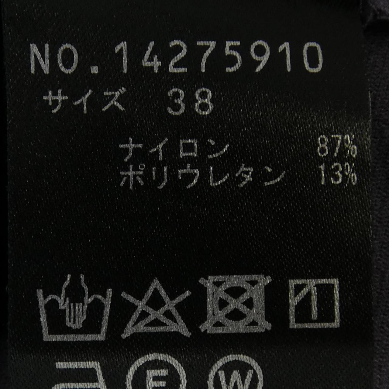 ヴィヴィアンタム VIVIENNE TAM トップス