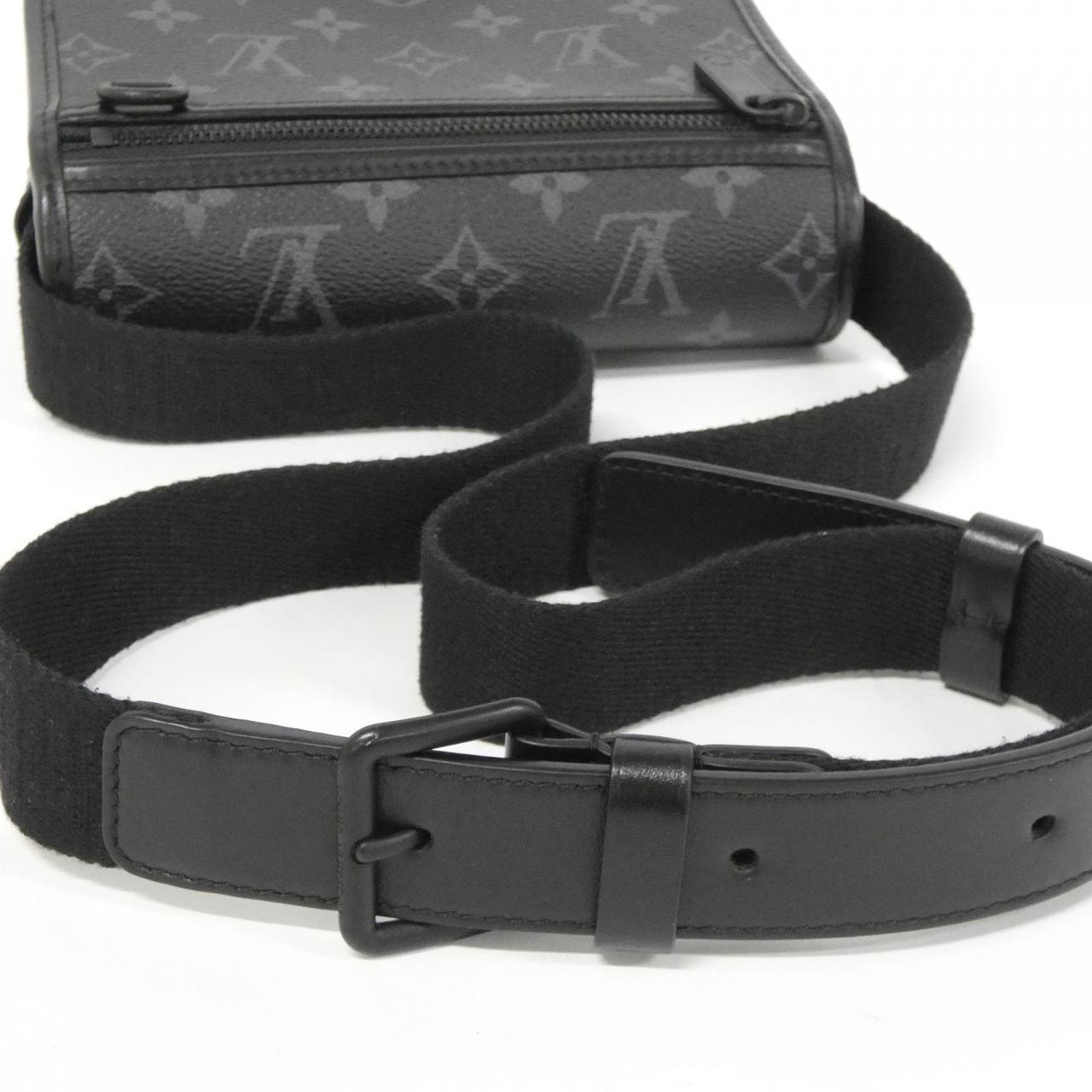 ルイヴィトン モノグラム エクリプス ボスフォール ウェアラブル ウォレット M12599 ショルダーバッグ