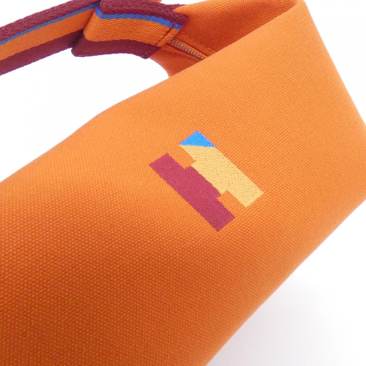 エルメス H PAVILLON ブリッド ア ブラック PM 104346M ポーチ