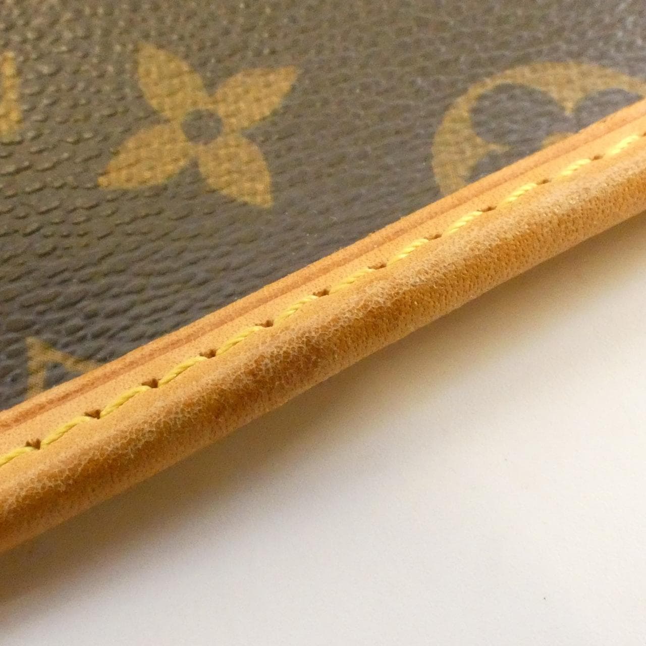 ルイヴィトン モノグラム ソローニュ M42250 ショルダーバッグ