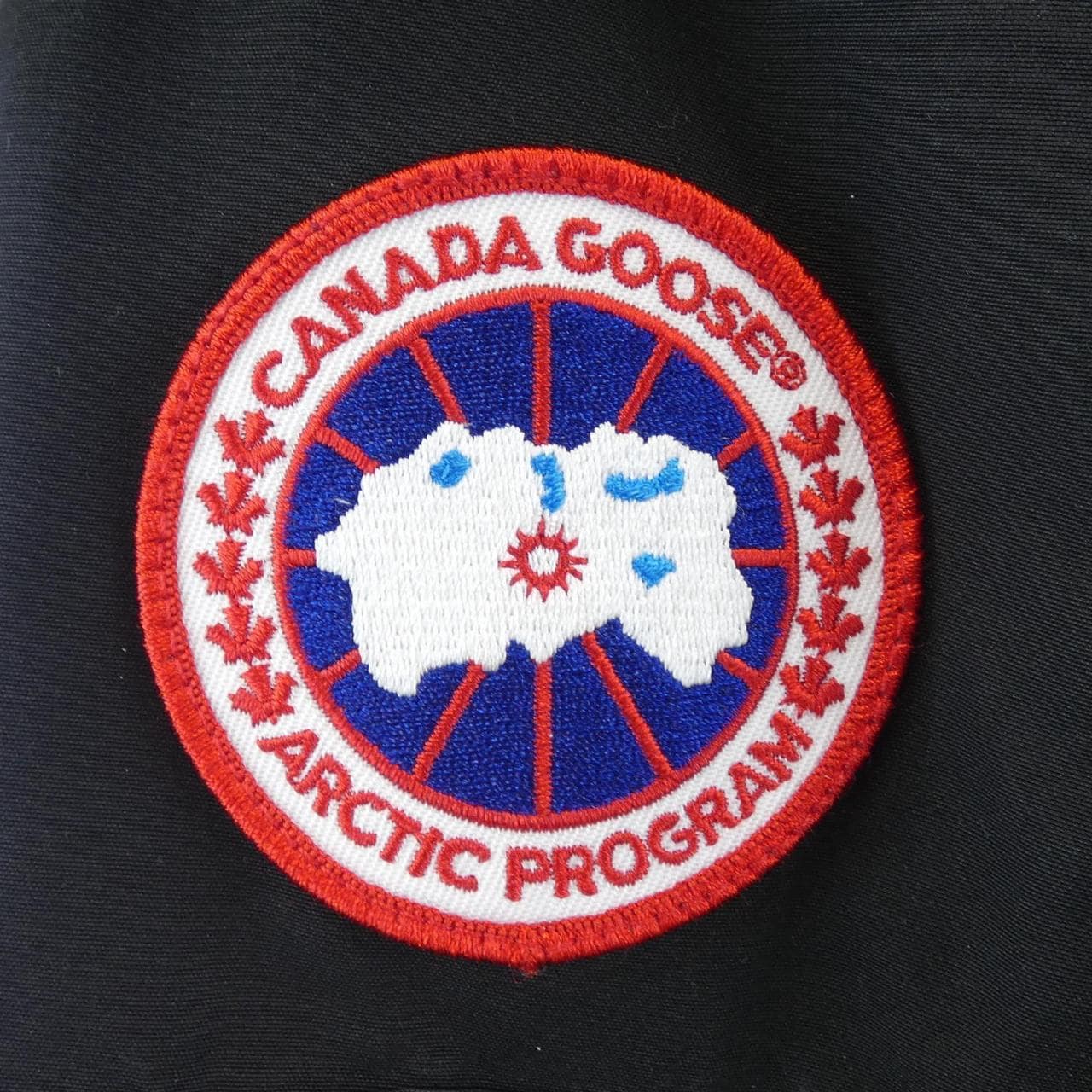 カナダグース CANADA GOOSE 2530LA MONTEBELLO モンテベロ ダウンジャケット