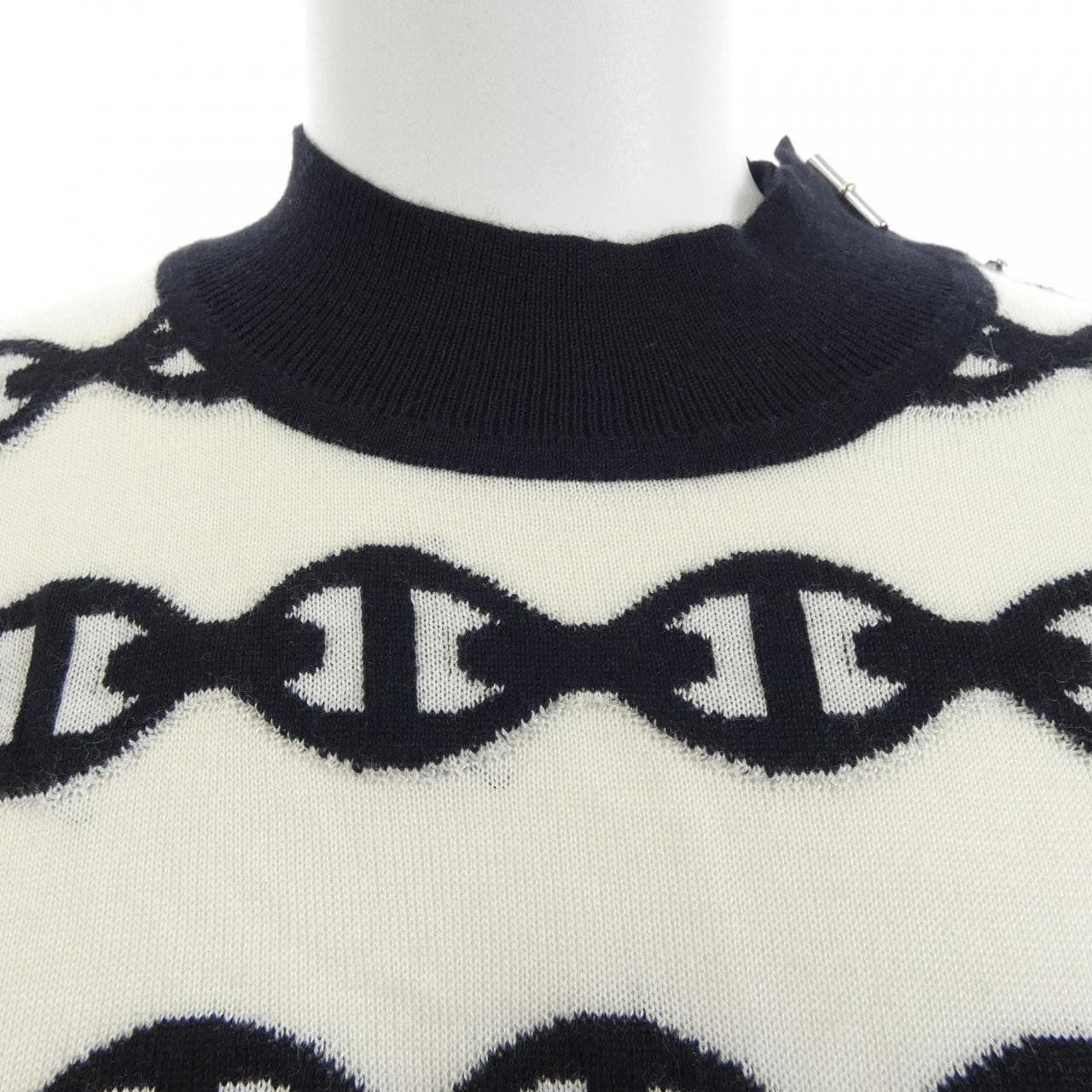 エルメス HERMES シェーヌダンクル *06-7708. ニット