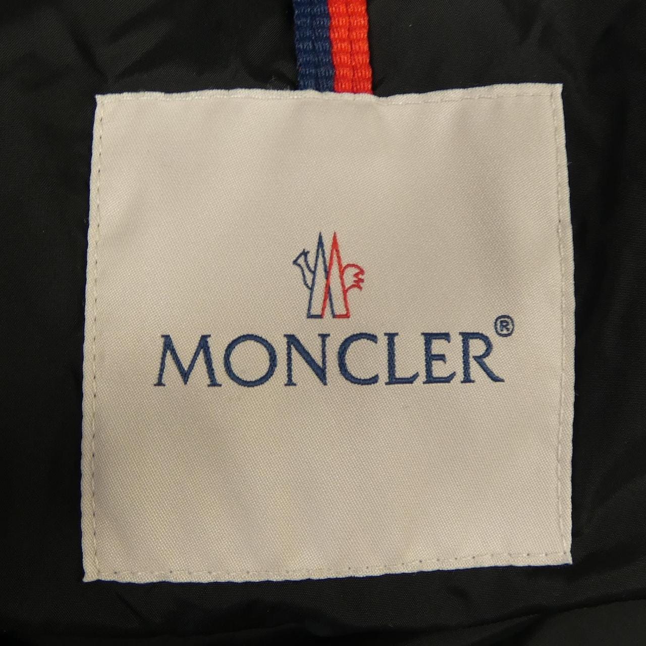 モンクレール MONCLER ダウンジャケット