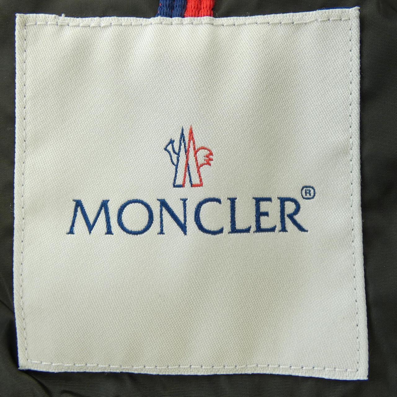 モンクレール MONCLER ダウンジャケット
