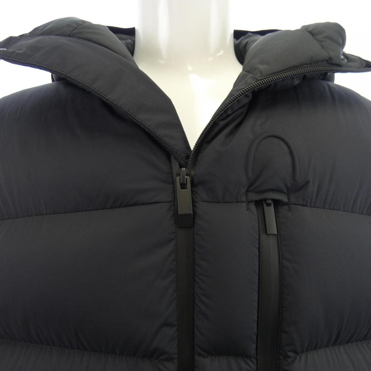 モンクレール MONCLER ダウンベスト
