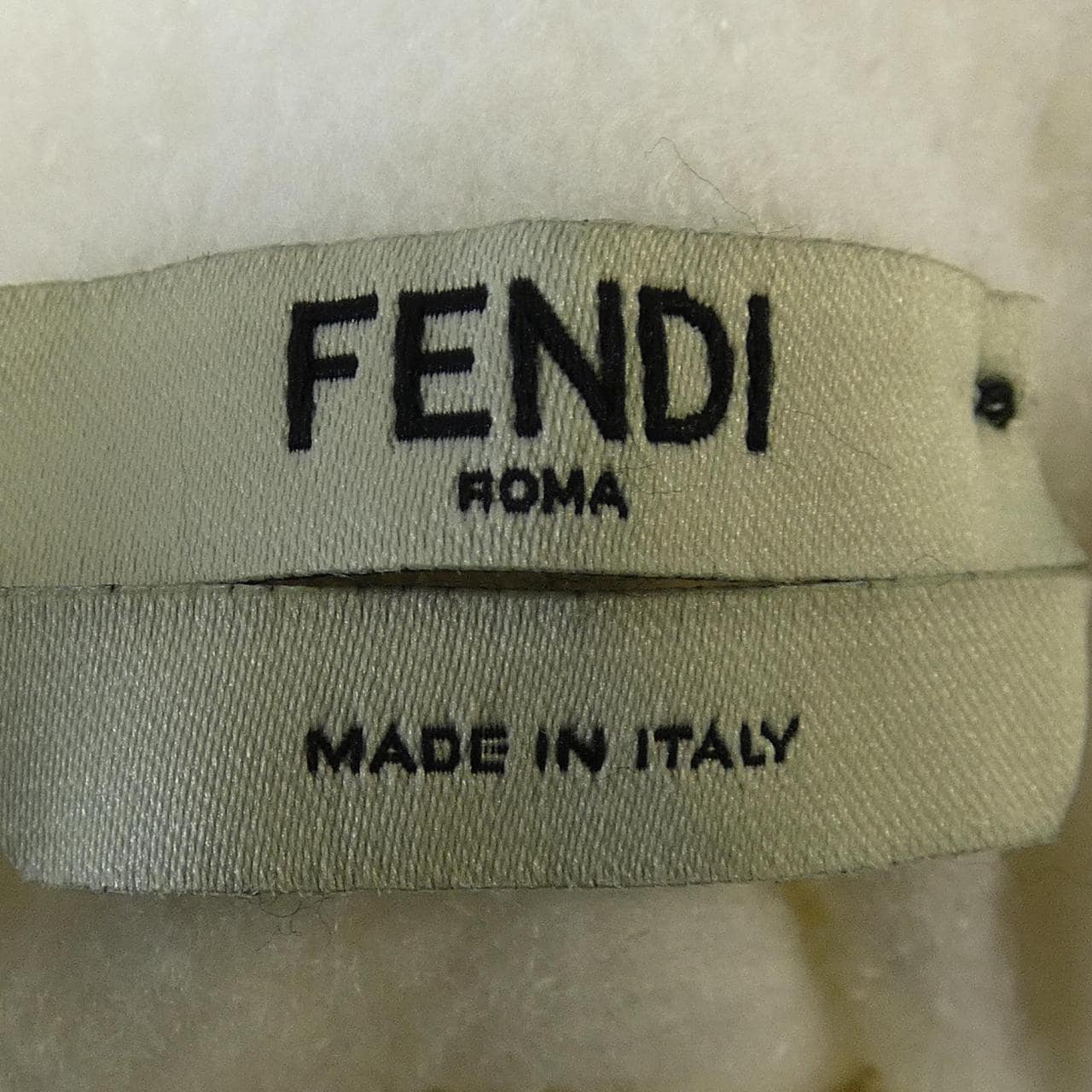 フェンディ FENDI FZX605 AEEI ニット