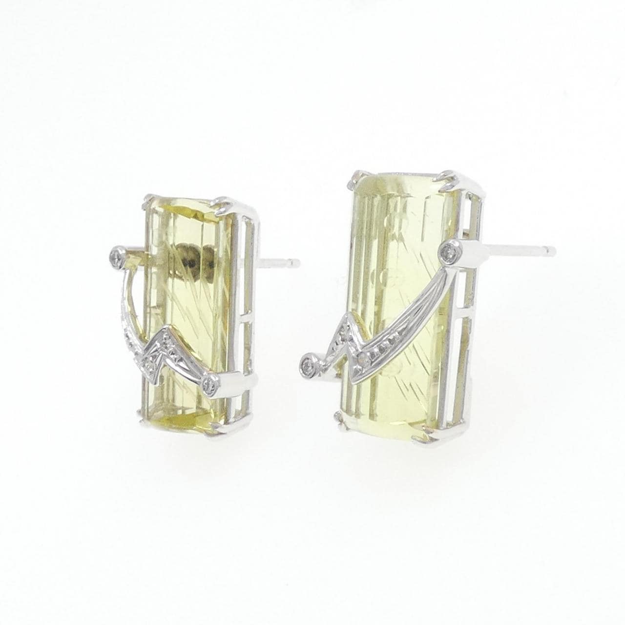 K14WG Quartz Earrings 18.73CT