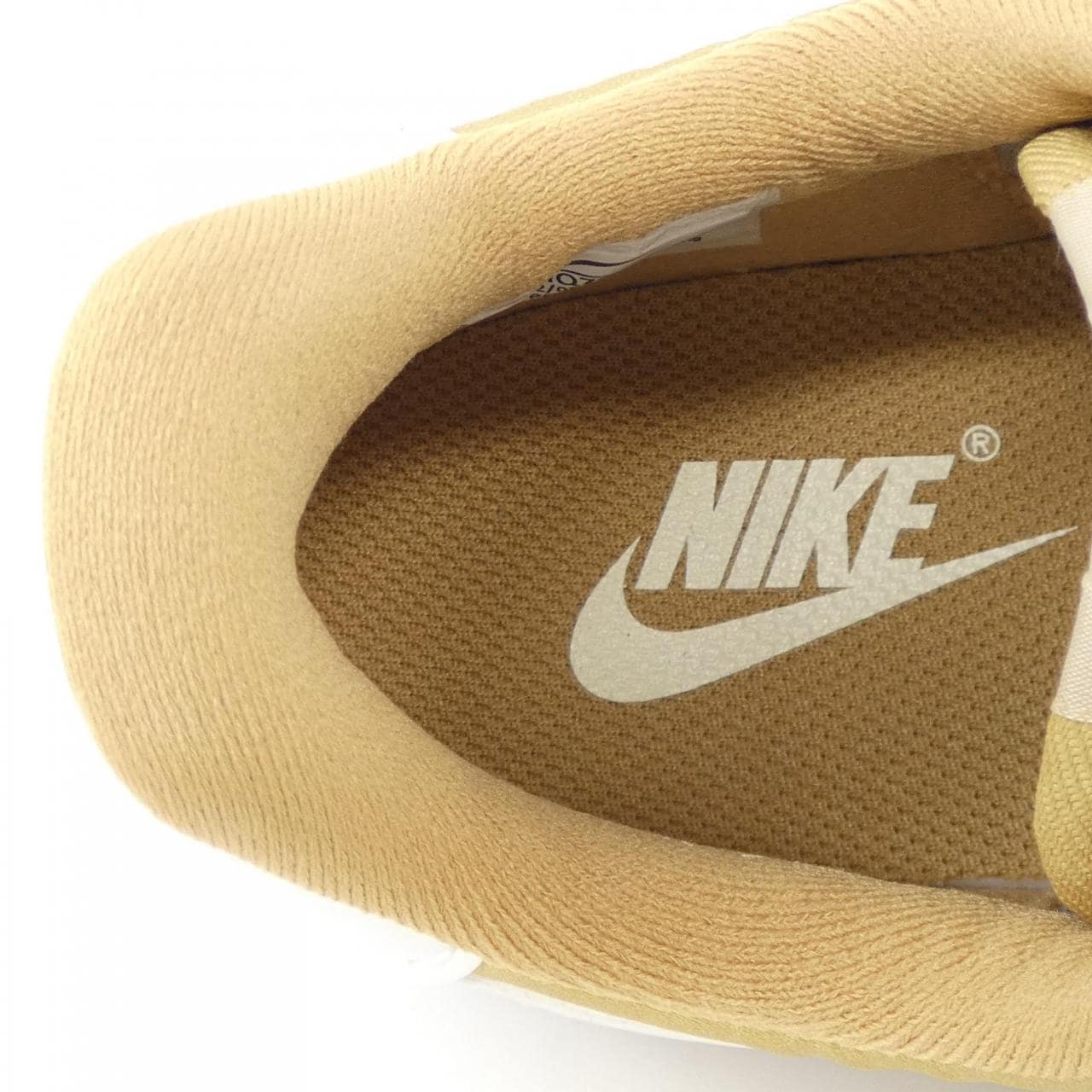 ナイキ NIKE HQ7397-700 スニーカー