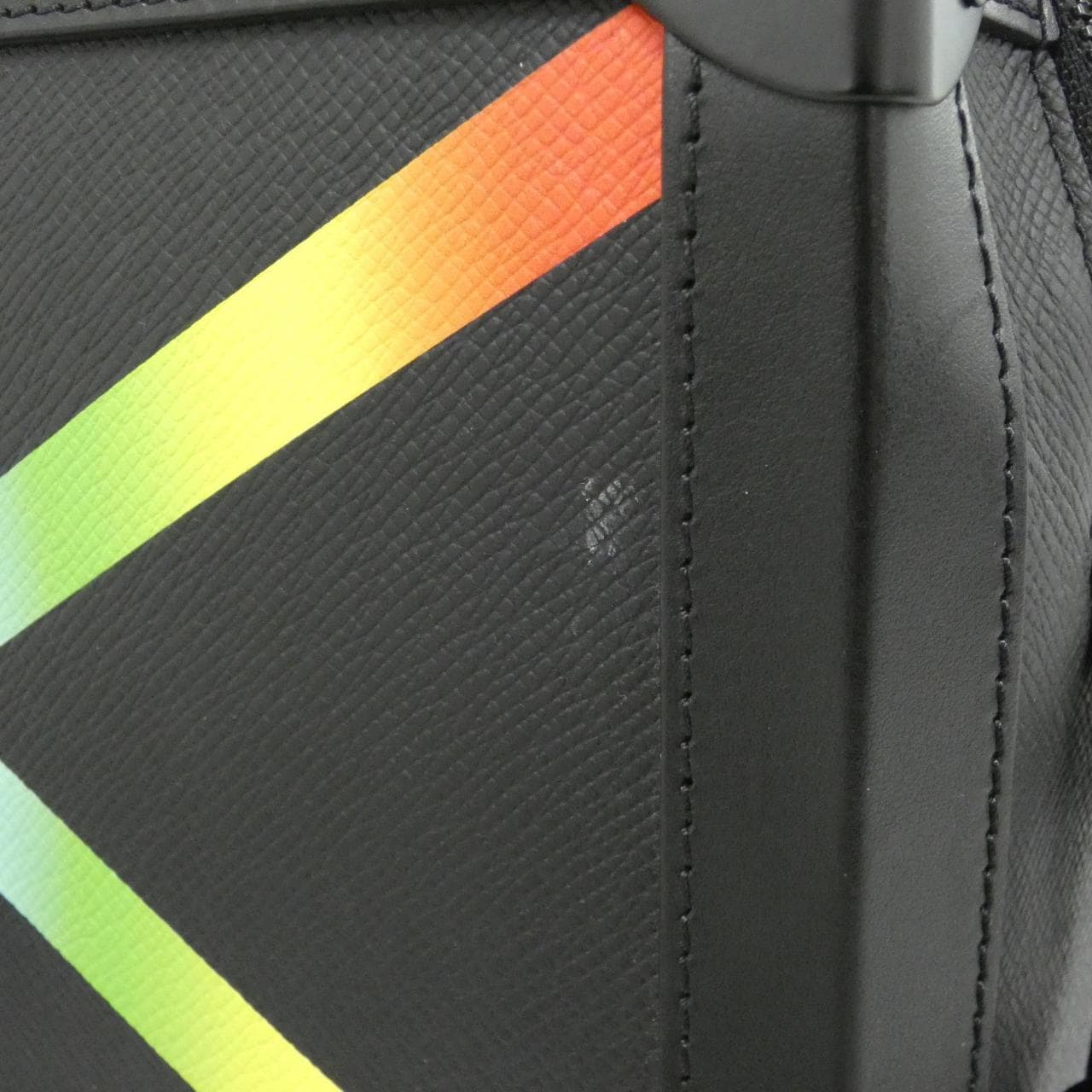 LOUIS VUITTON Taiga rainbow色 Soft Trunk M30341 單肩包