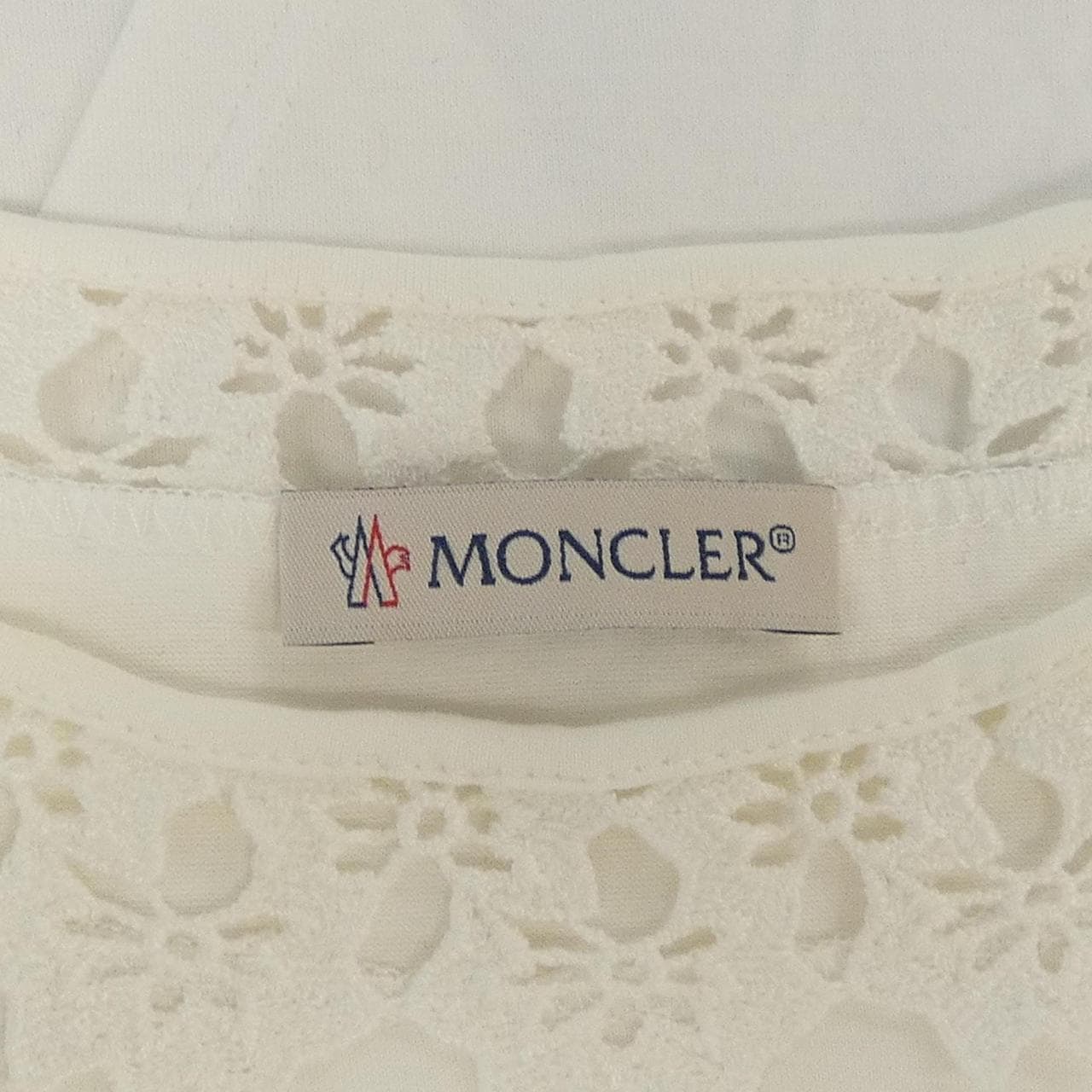 モンクレール MONCLER C10938070400 8390X Tシャツ