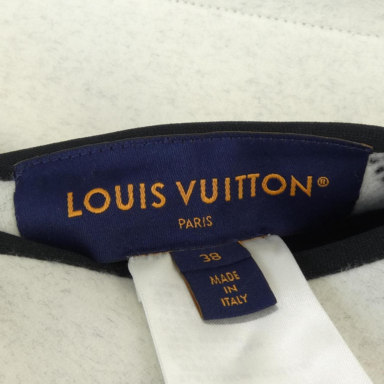 ルイヴィトン LOUIS VUITTON リバーシブルマヒナモノグラムラップコート FOCO04R90 コート