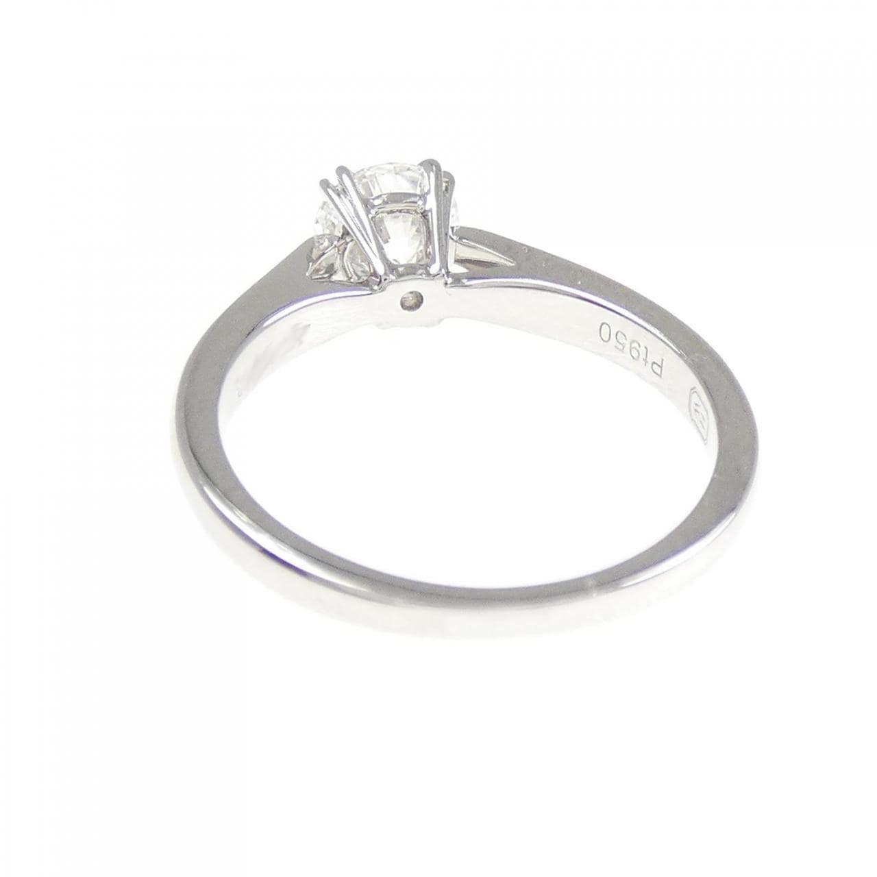 HARRY WINSTON solitaire ring