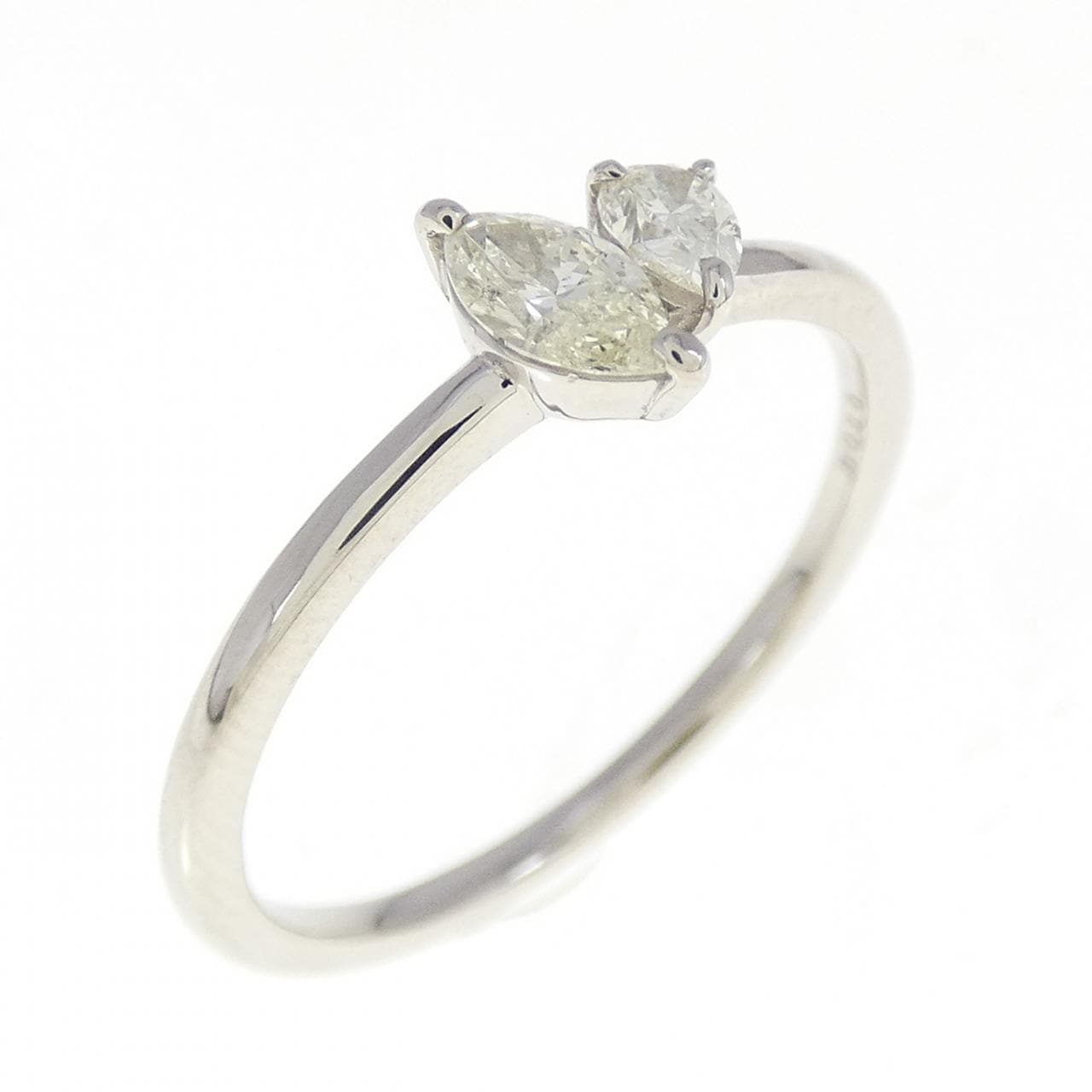 【新品】PT900 ダイヤモンド リング 0.30CT