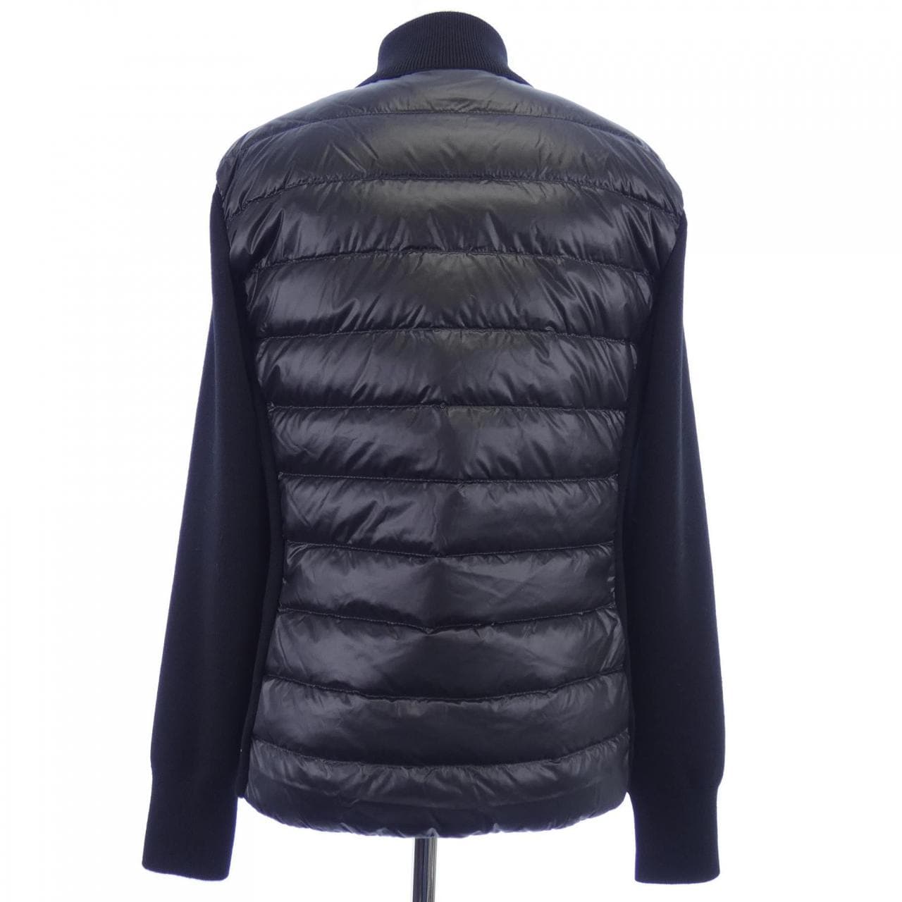 【新品】モンクレール MONCLER K20939B00023 ダウンジャケット