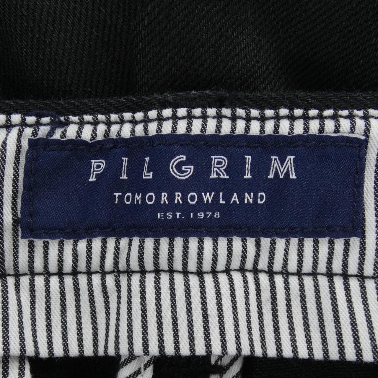トゥモローランドピルグリム TOMORROWLAND PILGRIM ジーンズ