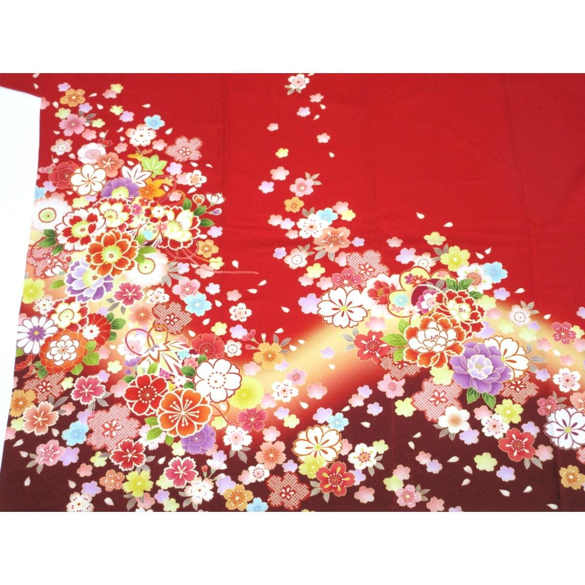 振袖　友禅加工刺繍入り　ボカシ染