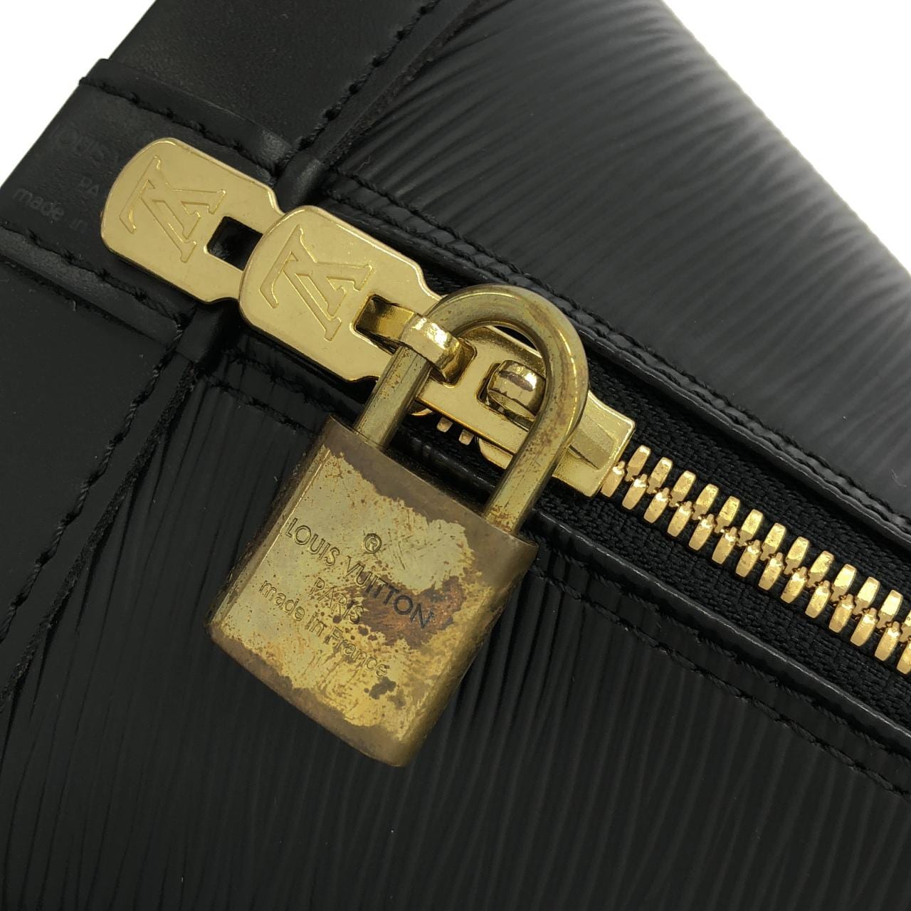 【ヴィンテージ】ルイヴィトン エピ アルマ PM M52142 バッグ