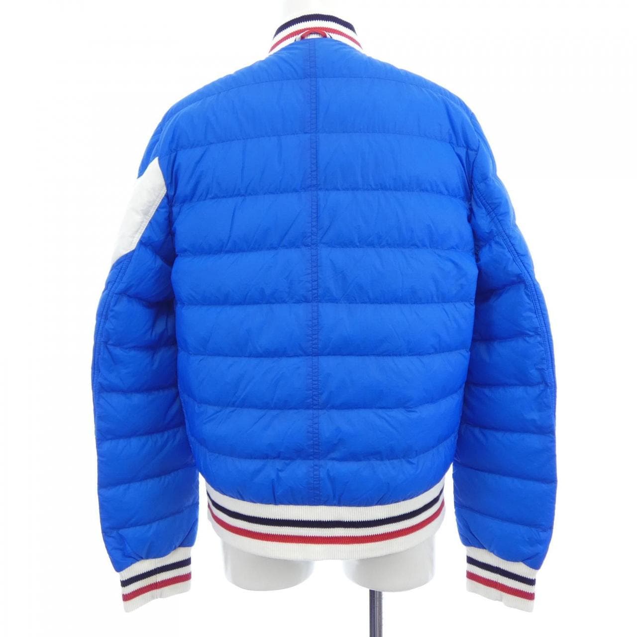 モンクレールガムブルー MONCLER GAMMEBLEU 13914036280 ダウンジャケット