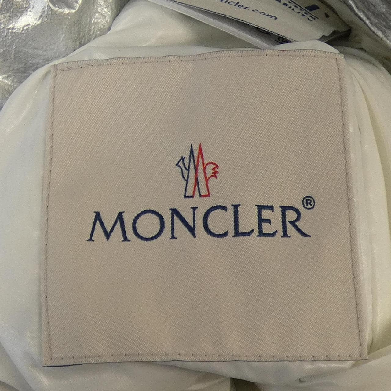 モンクレール MONCLER ダウンジャケット