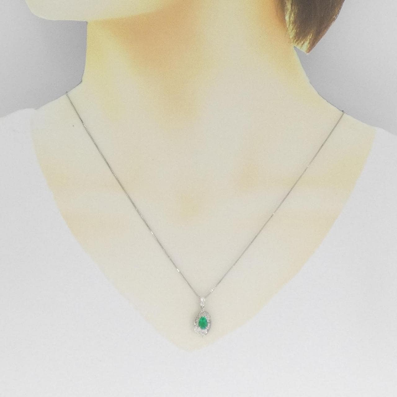 PT900/PT850 エメラルド ネックレス 0.45CT