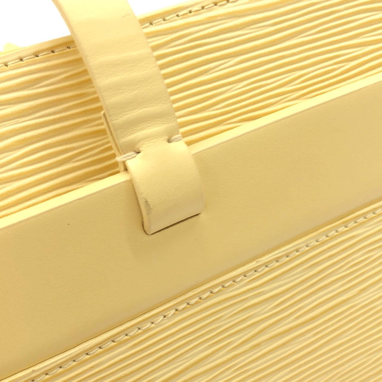 ルイヴィトン エピ クロワゼット PM M5249A ショルダーバッグ
