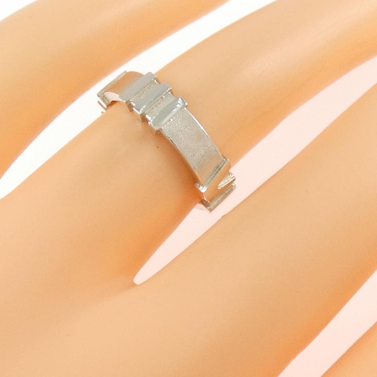 ティファニー アトラス ピンストライプ リング