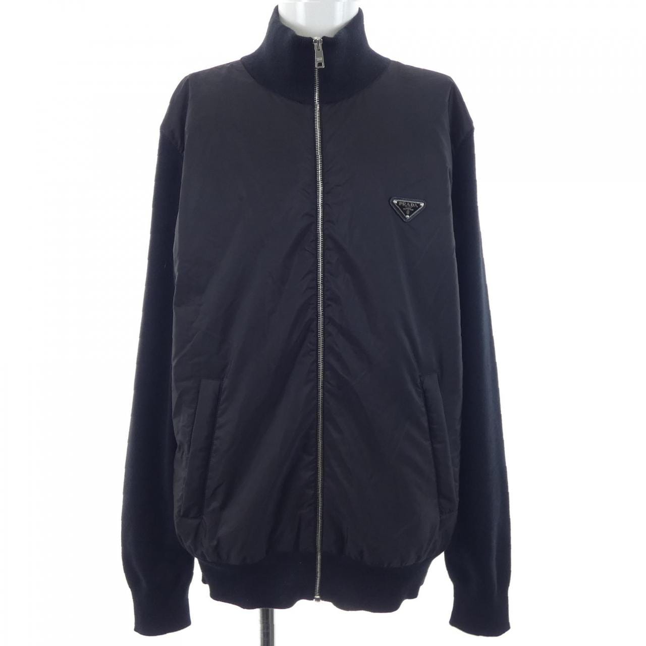 プラダ PRADA トライアングルロゴ UMG116 R212 U98 ブルゾン