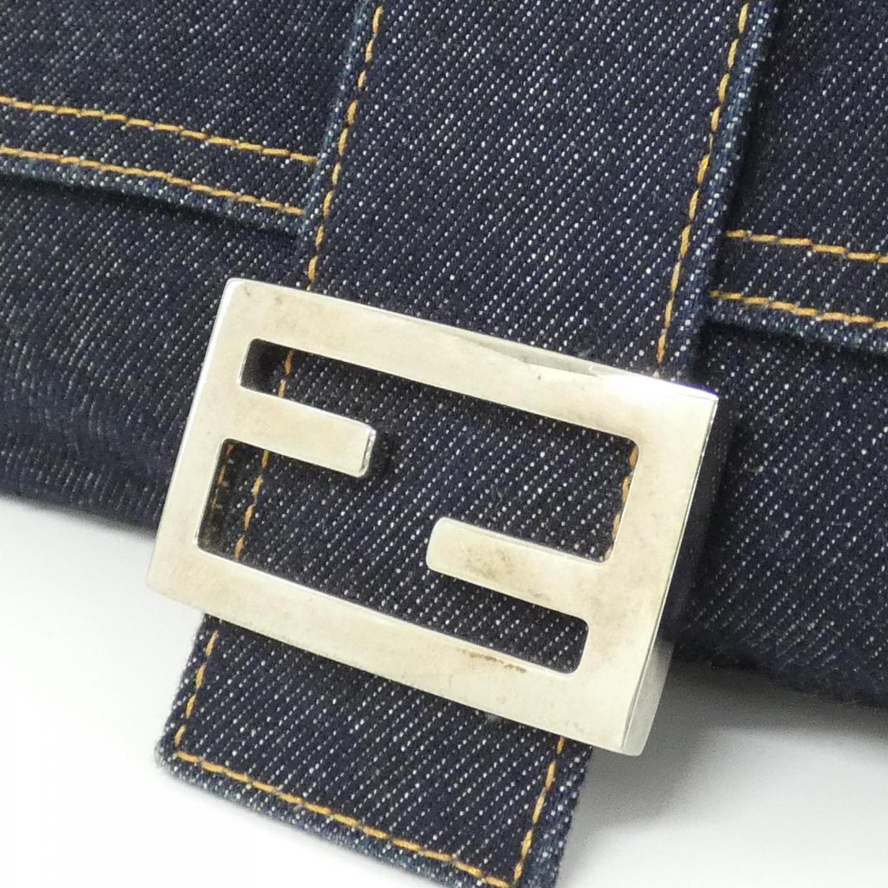 【ヴィンテージ】フェンディ マンマ バゲット 26325 ショルダーバッグ
