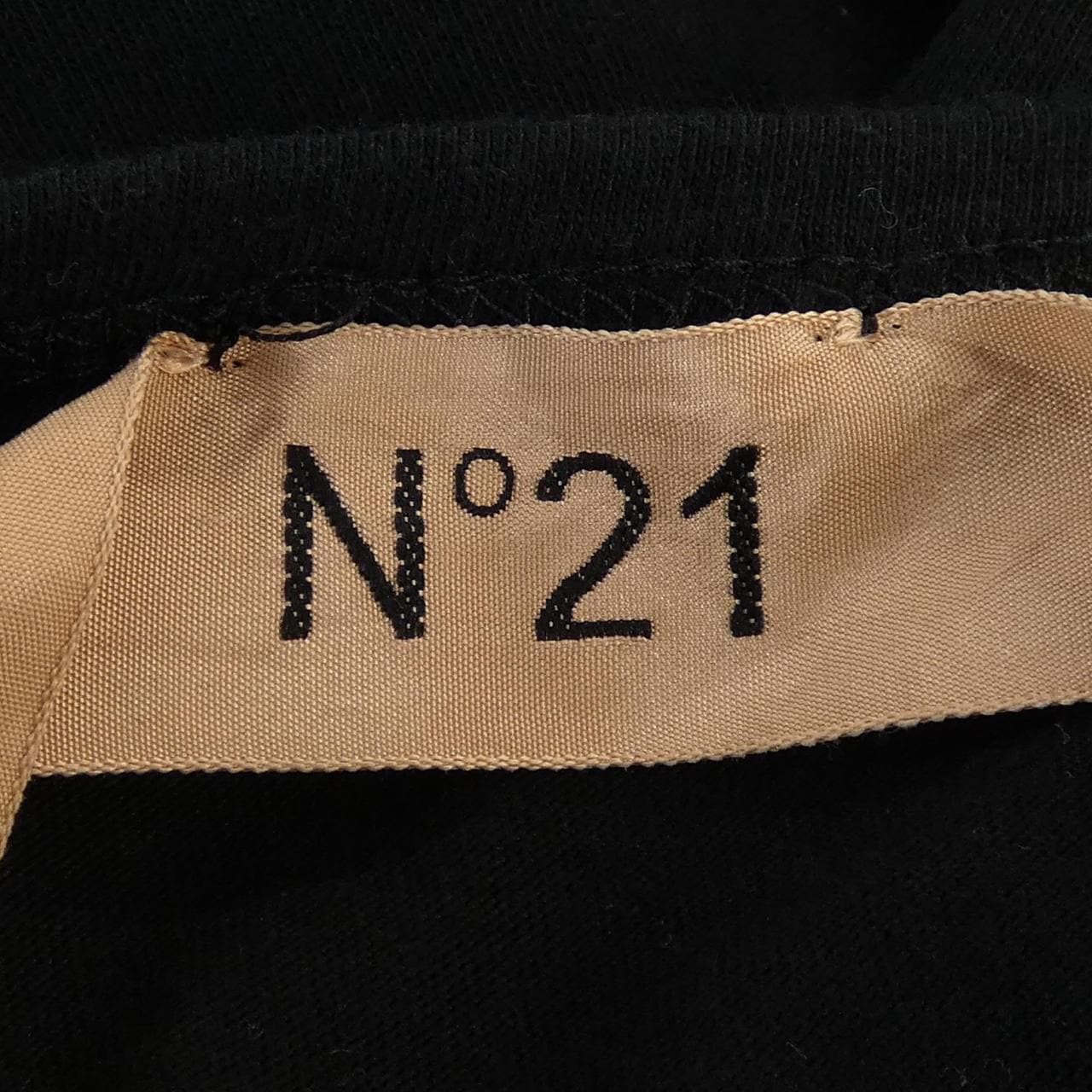 ヌメロヴェントゥーノ N°21 トップス