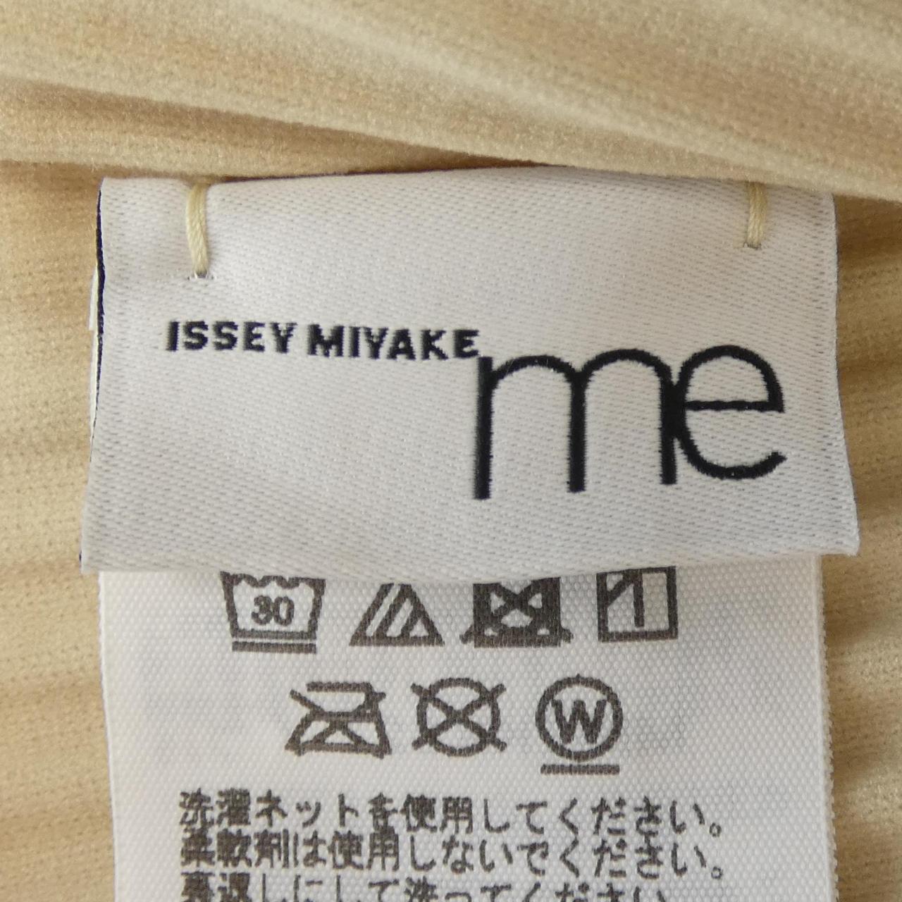 ミーイッセイミヤケ me ISSEY MIYAKE MI52KK621 トップス