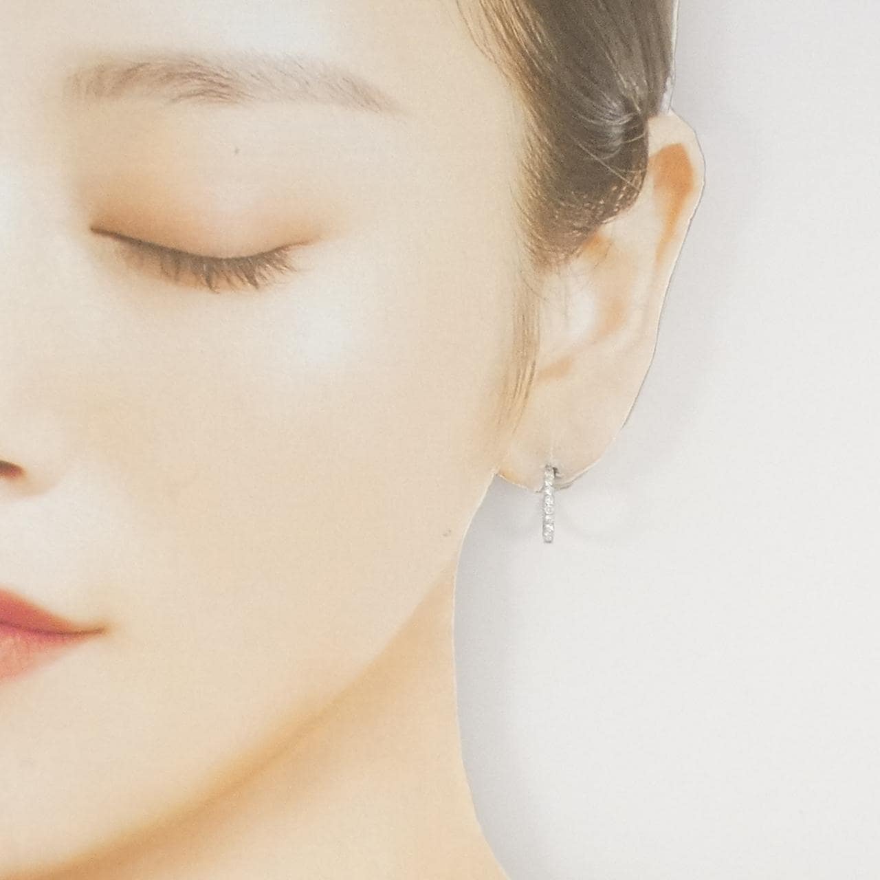 ジーエスティービー ピアス 0.22CT 片耳