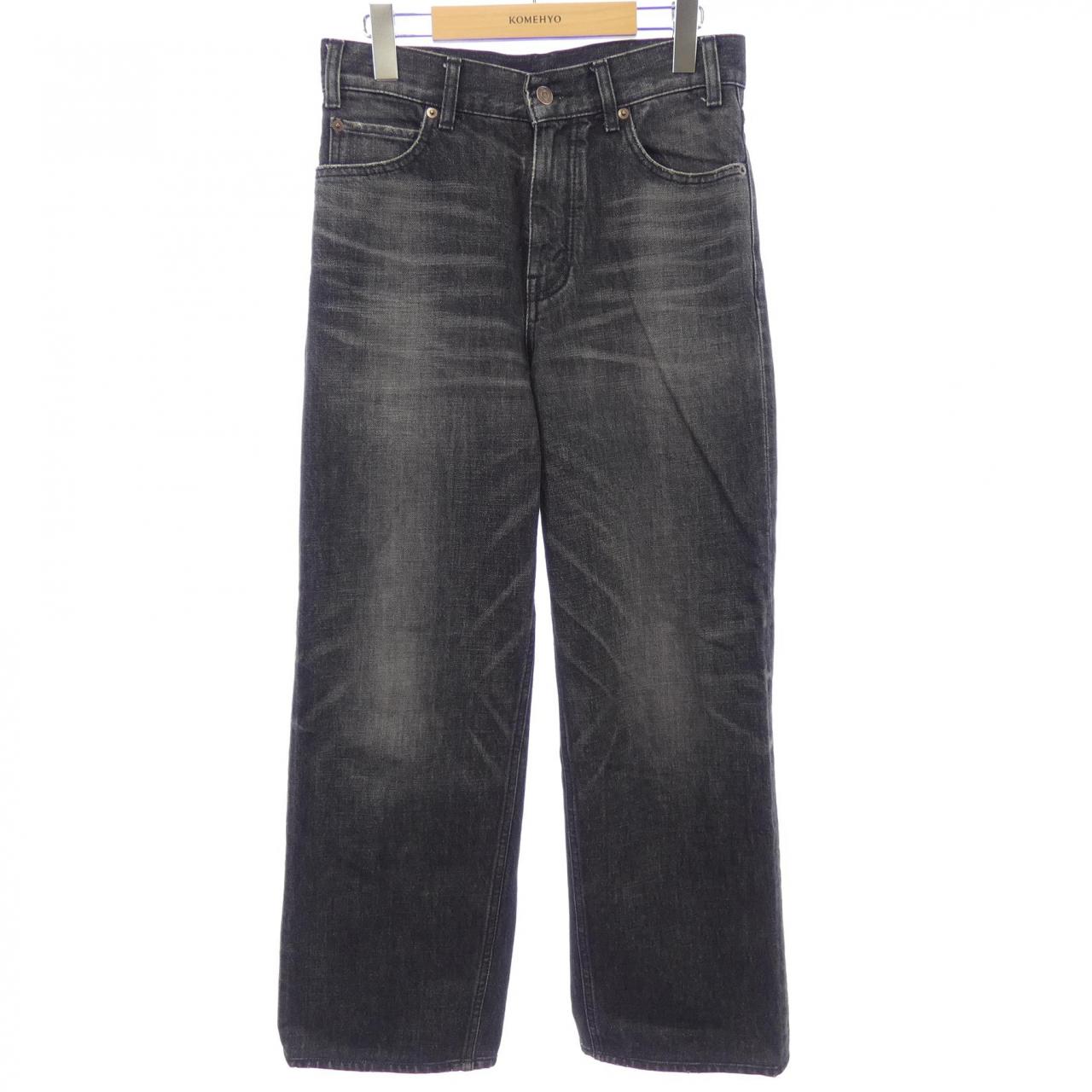 セリーヌ CELINE キティジーンズ KITTY JEANS 2N778444W ジーンズ