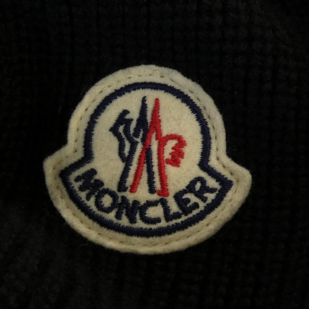 【新品】モンクレール MONCLER 20919B00028 M1131 ダウンジャケット