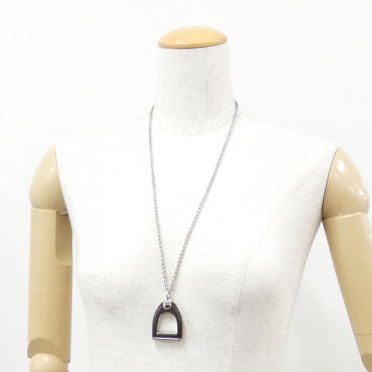 エルメス エトリエ ヴュルカニウム 100091FP ネックレス