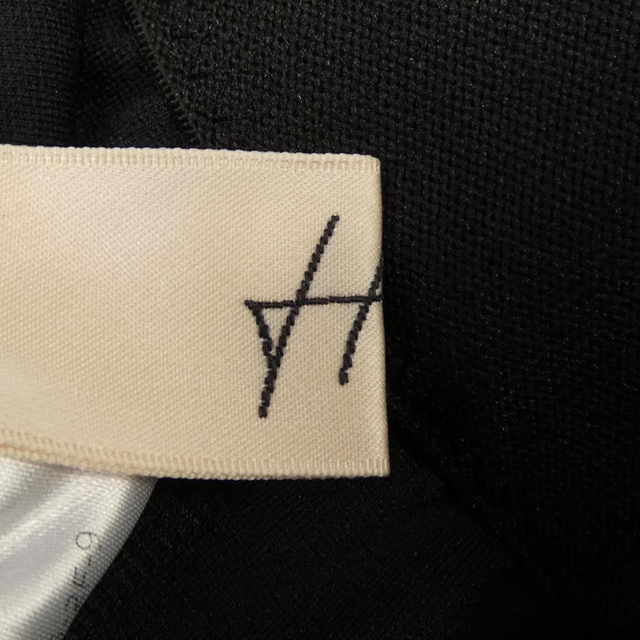 ヘイヴ Heve パンツ