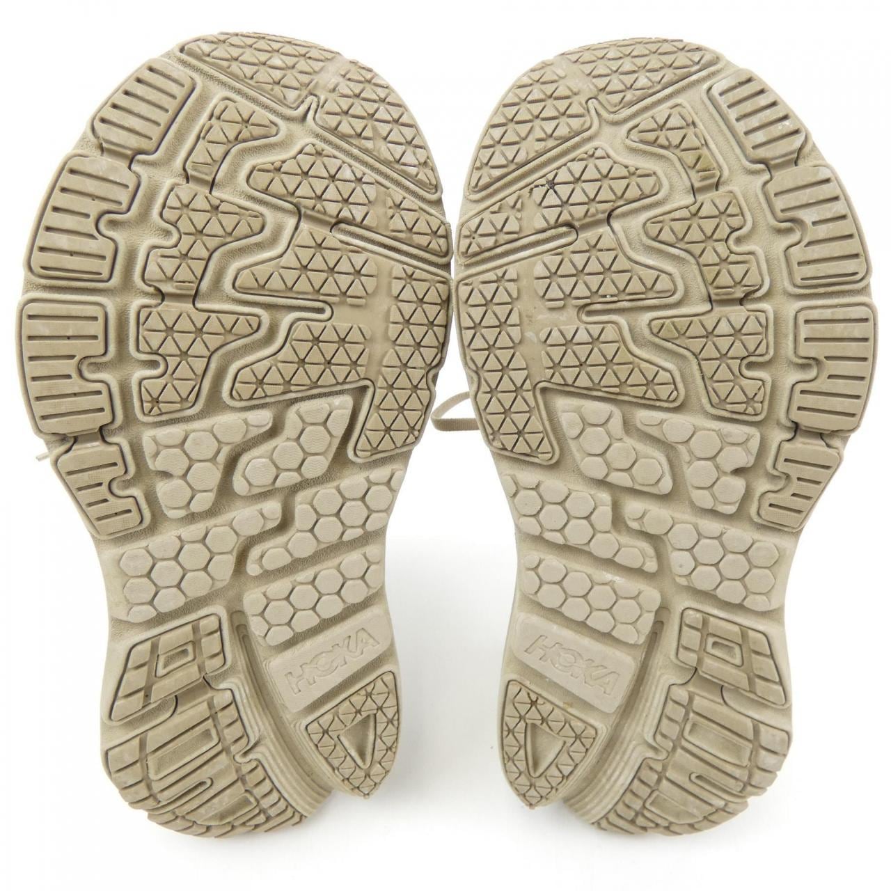 ホカオネオネ HOKA ONE ONE スニーカー