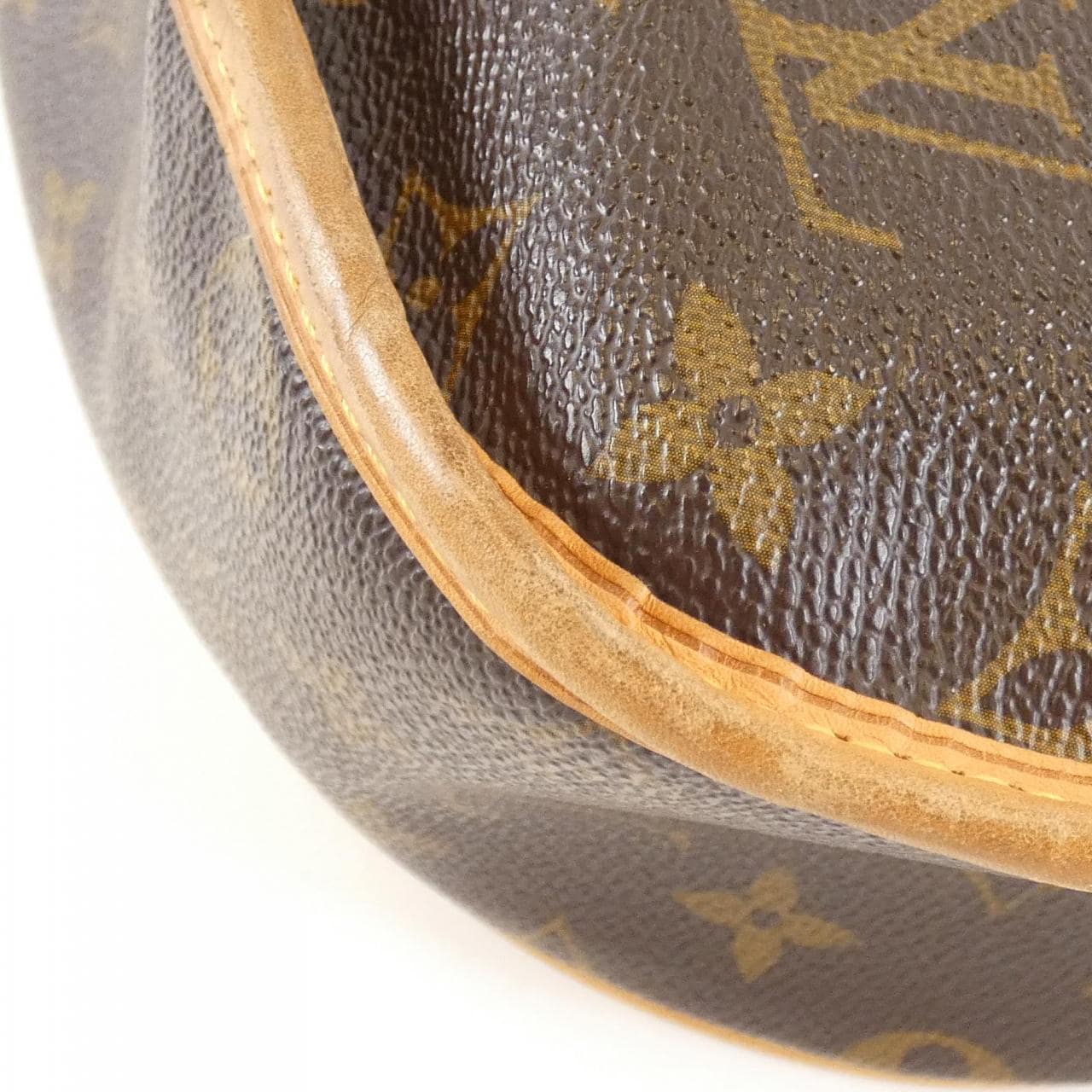 LOUIS VUITTON Monogram Menilmontant MM M40473 单肩包