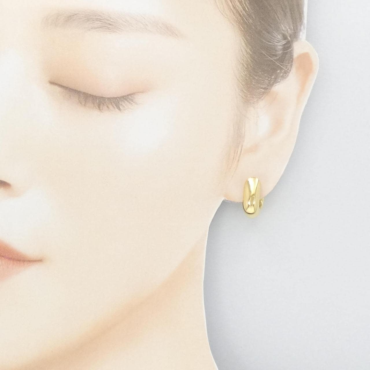 [BRAND NEW] 750YG earrings