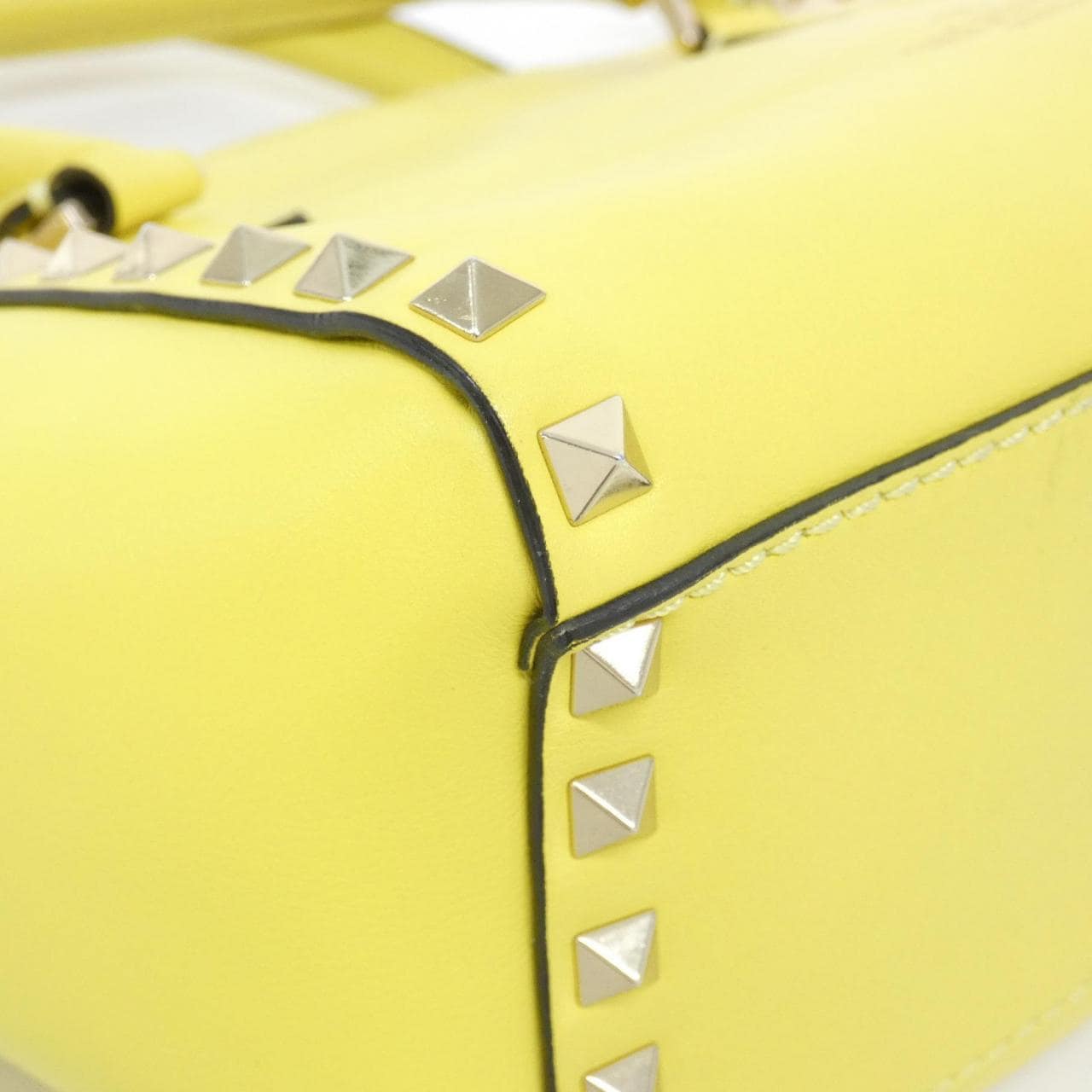 ヴァレンティノガラヴァーニ IW2B0856BOL バッグ