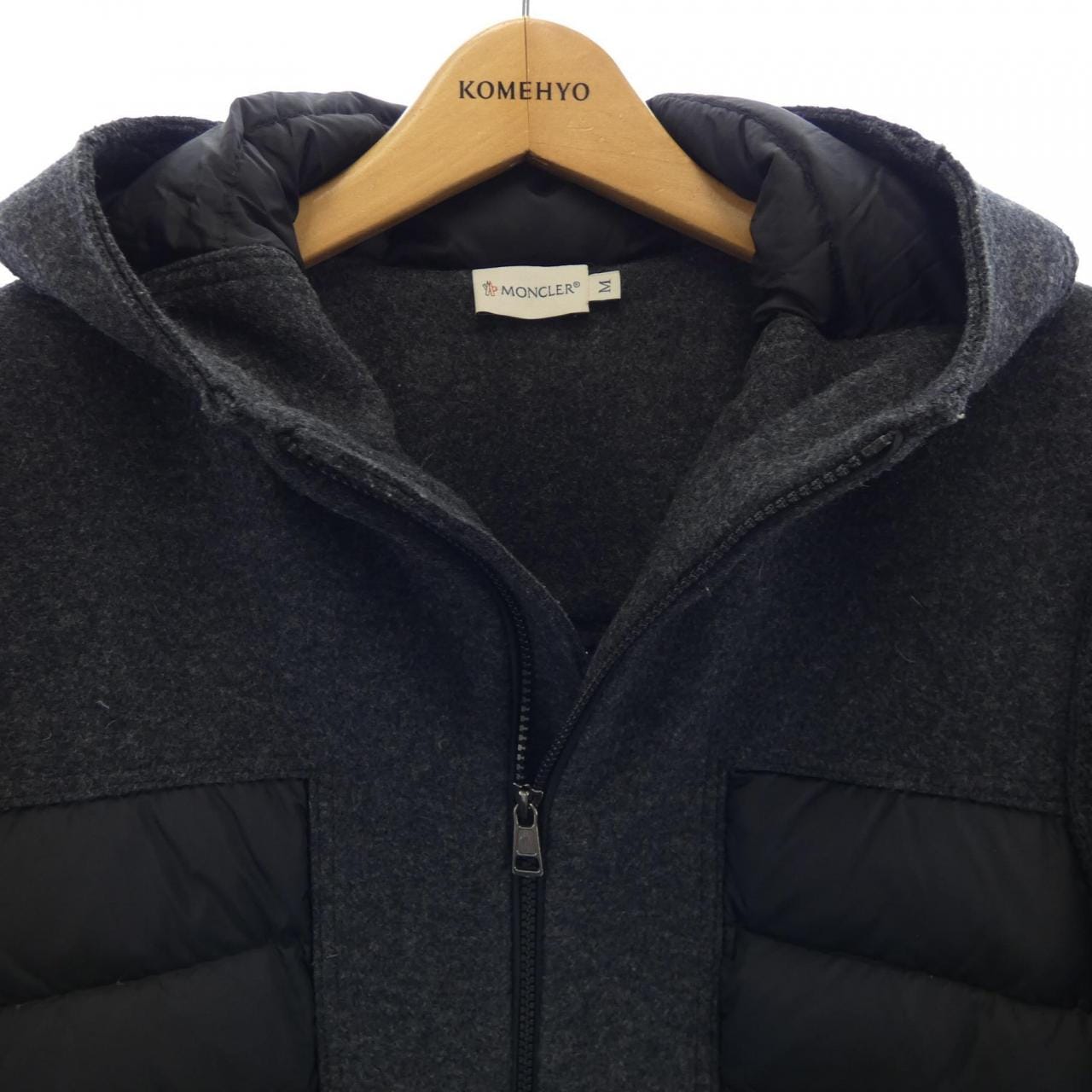 モンクレール MONCLER ダウンジャケット