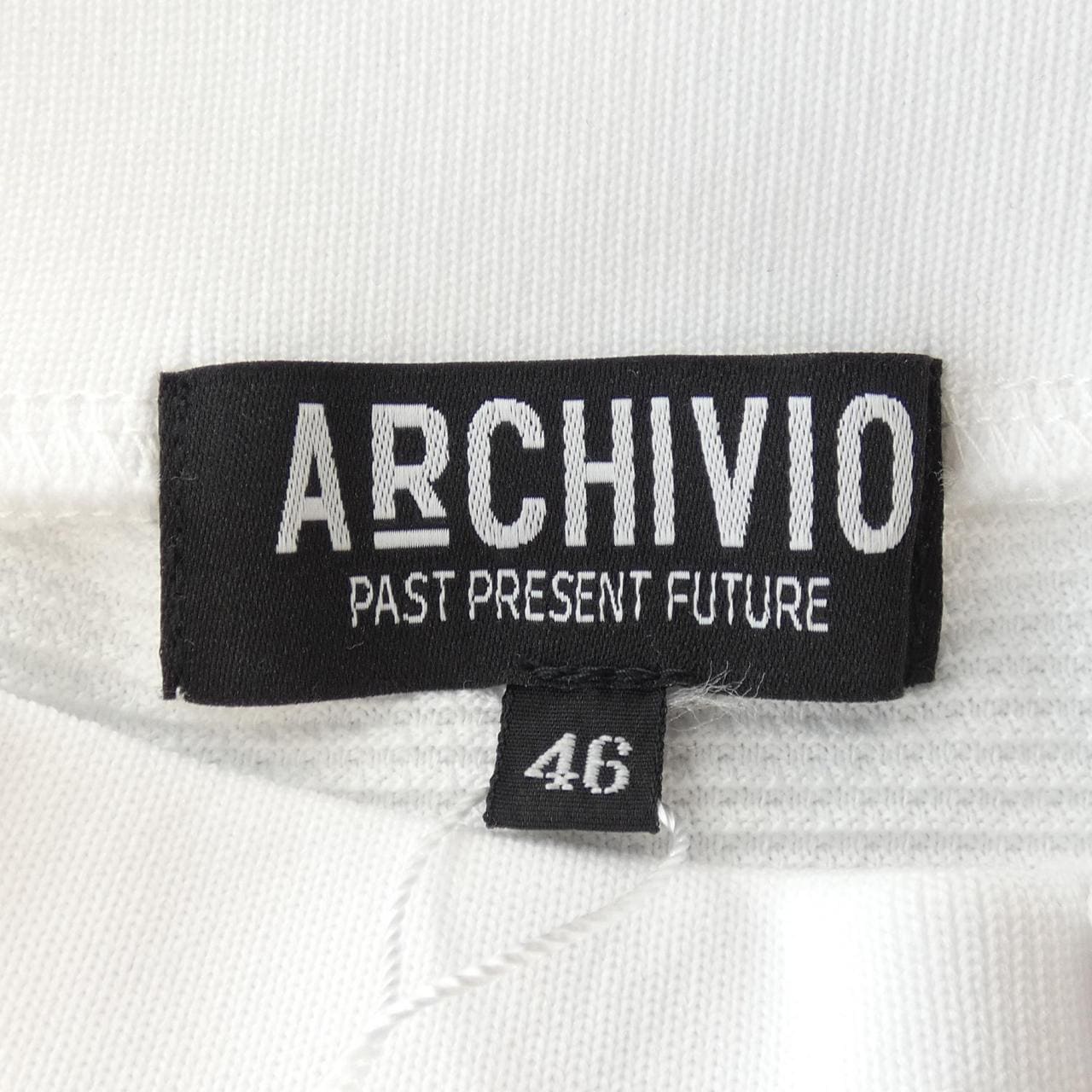 アルチビオ ARCHIVIO トップス