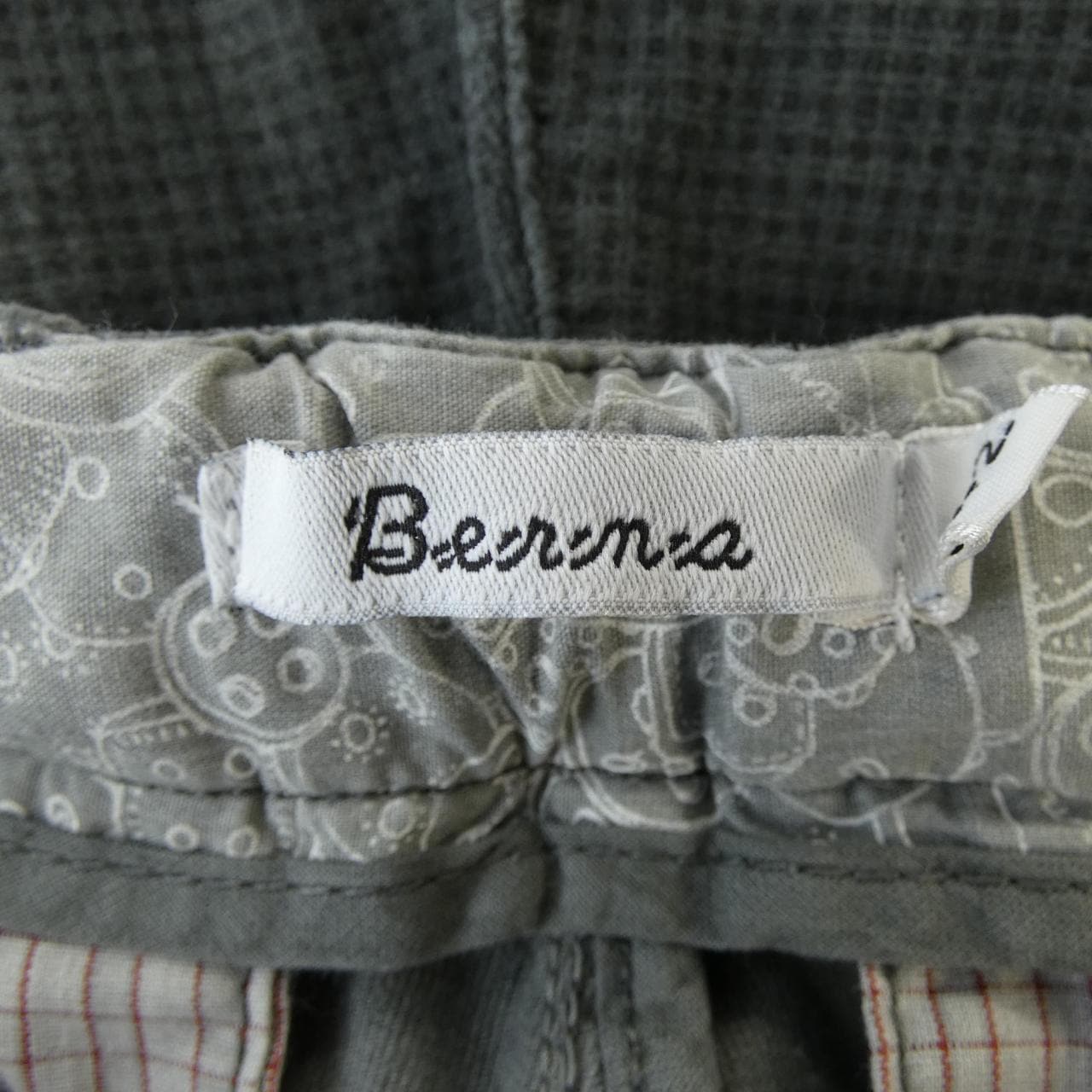 BERNA パンツ