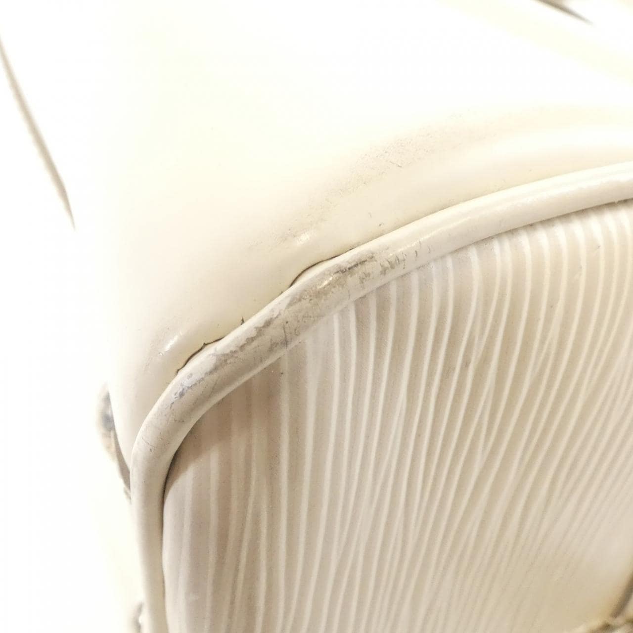 ルイヴィトン エピ ボーリング モンテーニュ GM M5931J バッグ