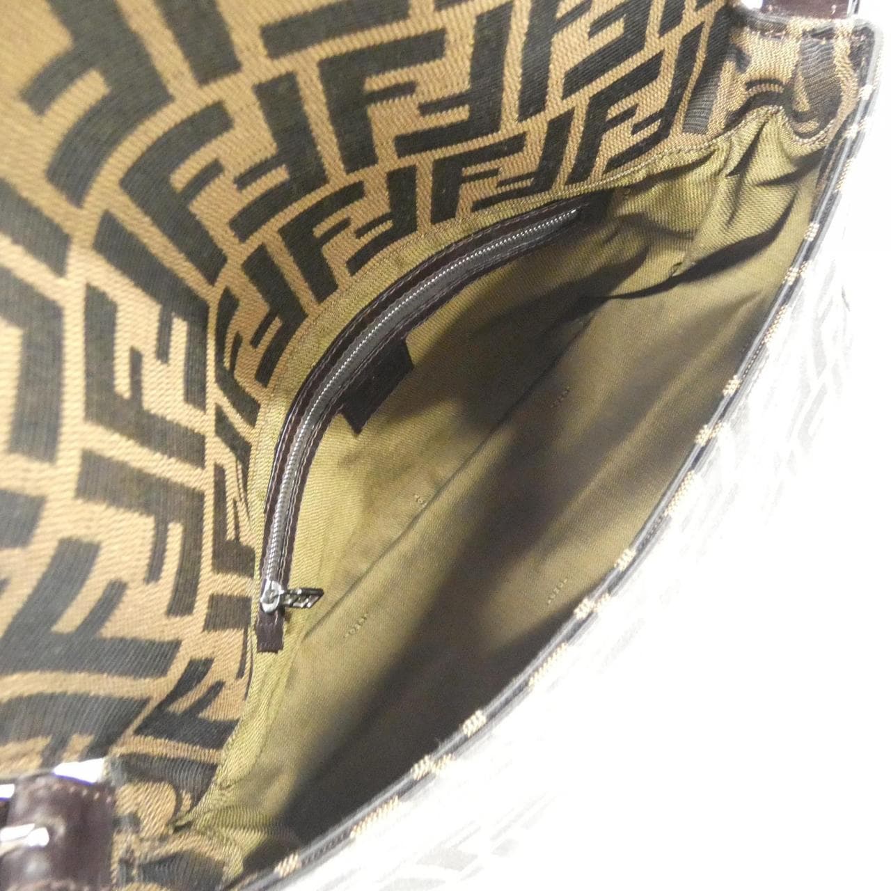 【ヴィンテージ】フェンディ マンマ バゲット 26325 ショルダーバッグ