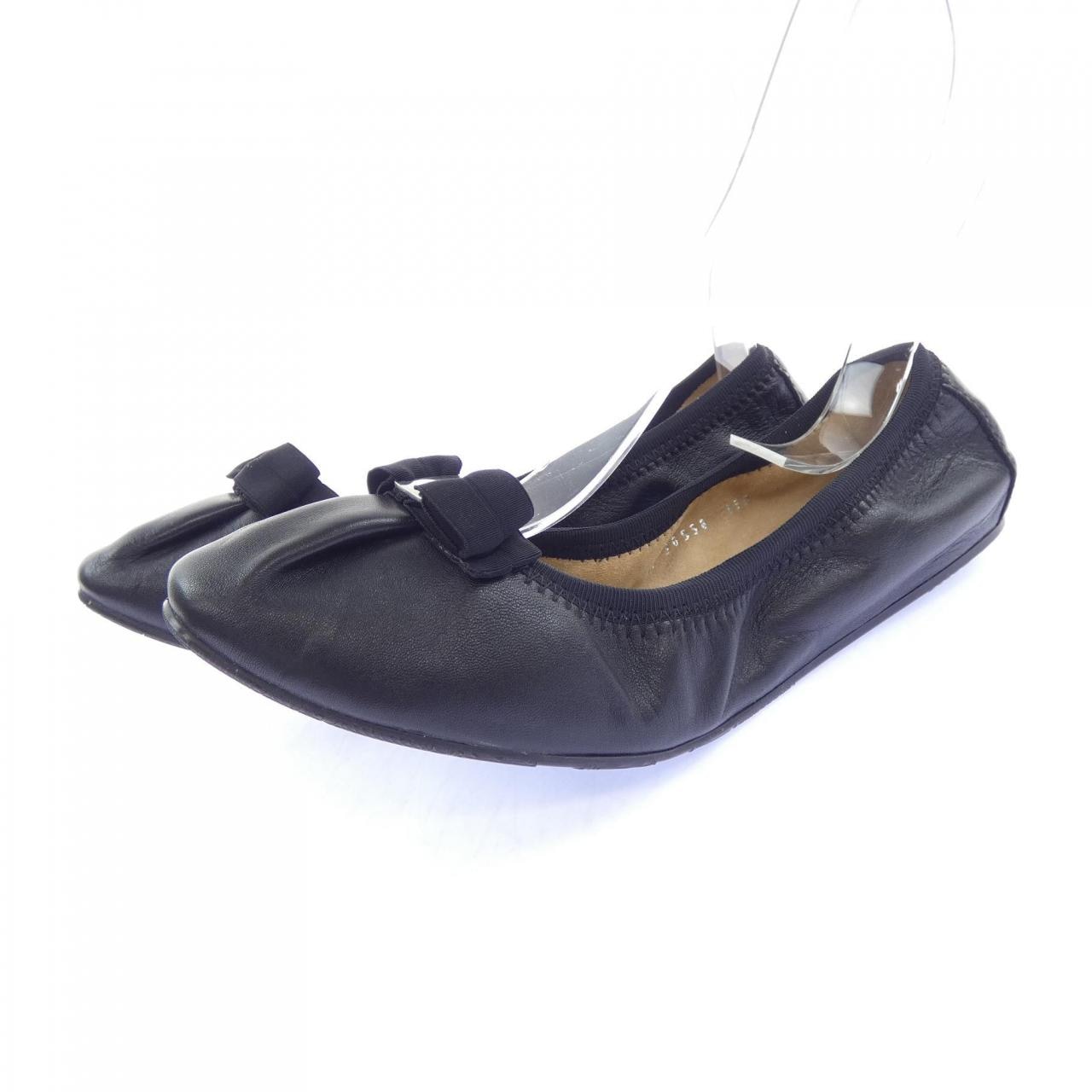 マイフェラガモ MY FERRAGAMO 30558 フラットシューズ