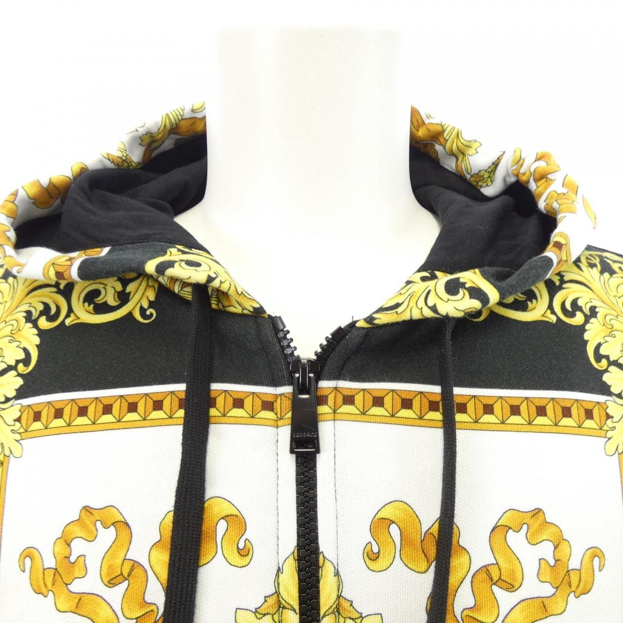ヴェルサーチェ VERSACE 1011854 パーカー