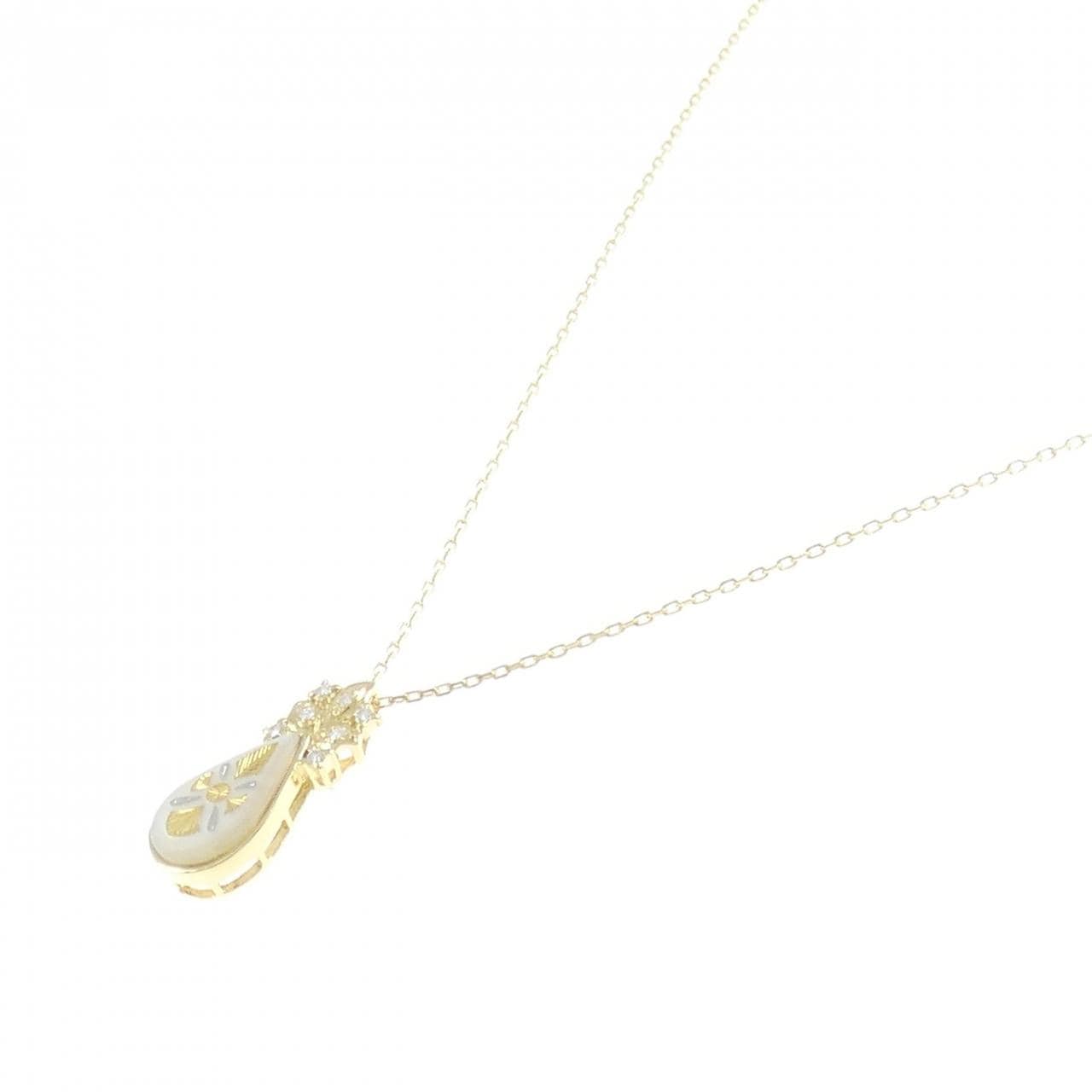 MIKIMOTO mother of pearl necklace
