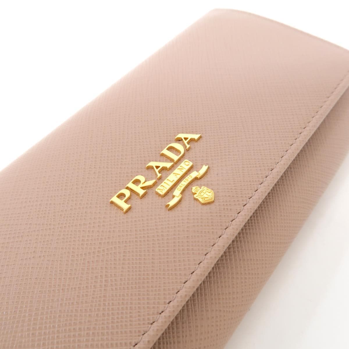 Prada best sale wallet beige