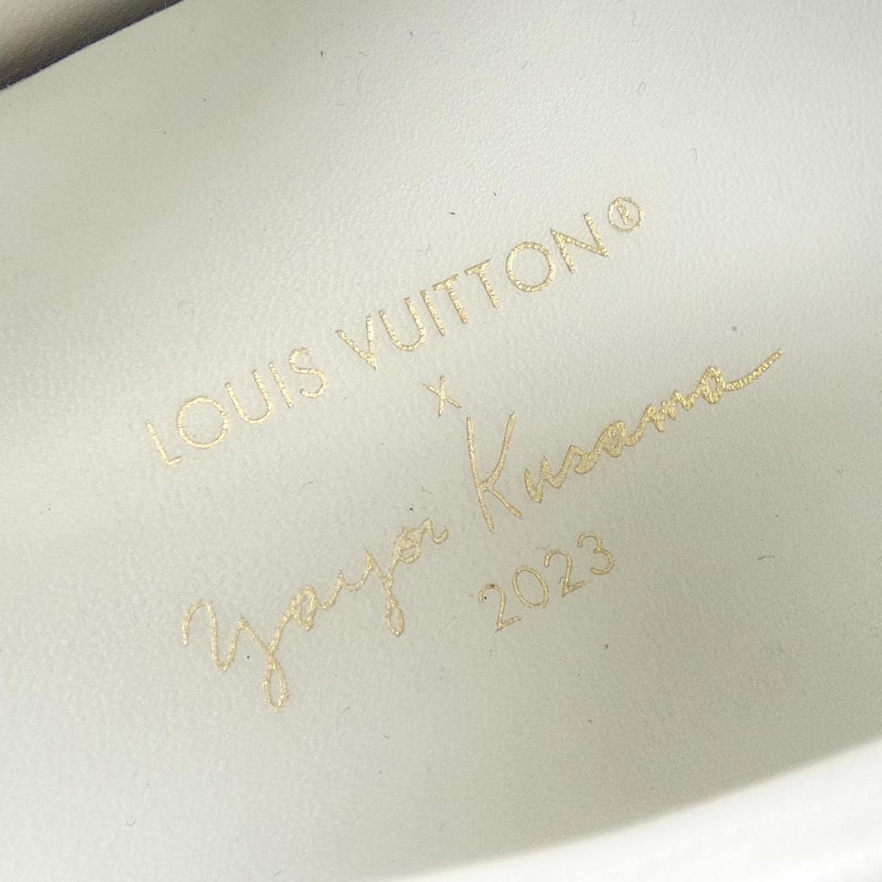 ルイヴィトン LOUIS VUITTON スニーカー