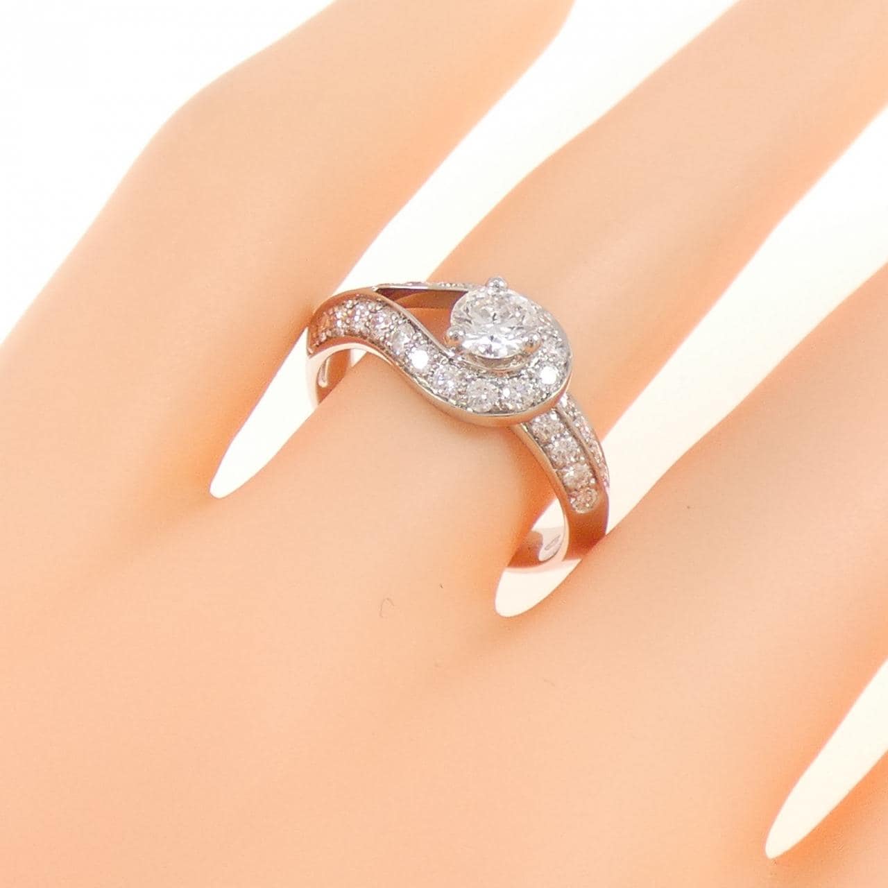 ヴァンクリーフ&アーペル クチュール リング 0.33CT E VVS2 3EXT